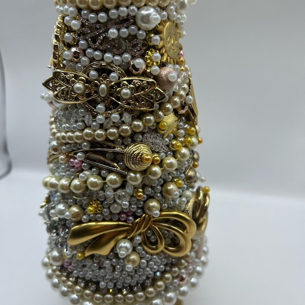 Hand Crafted Upcycled Vintage to Modern Jewelry Christmas Tree - Picture 6 of 13